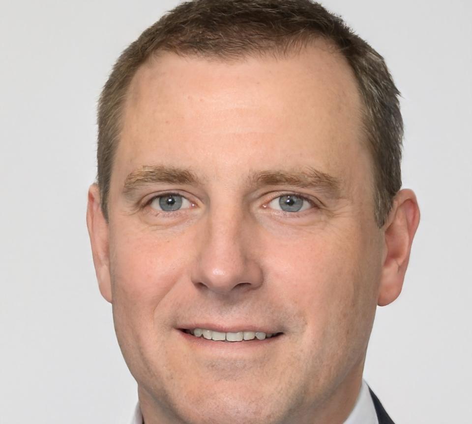 Porträt von Magnus Feldmann, Finanzexperte und Kursleiter